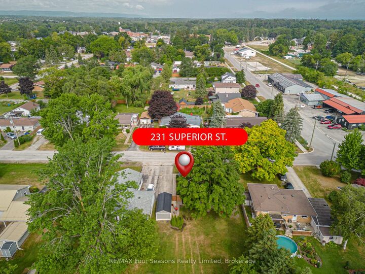 231 Superior Street — photo 1