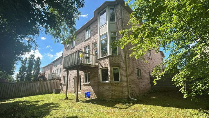 Property Photo: 1527 Stewart Crescent ON L9T 6P8