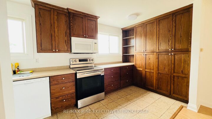 Photo de la propriété:  863 Datzell Lane  ON K7M 7P9 
