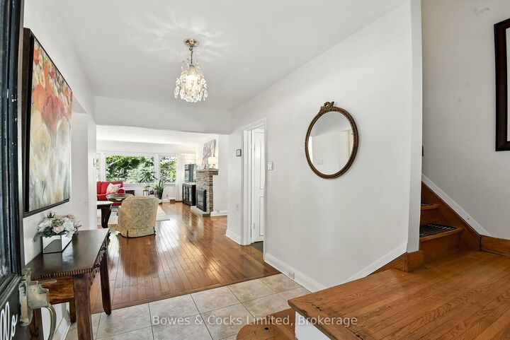 Property Photo: 433 Manorhill Avenue ON K9J 6H7