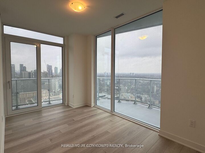 Property Photo:  100 Dalhousie Street 3104  ON M5B 0C7 