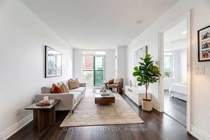 Property Photo: 25 Greenview Avenue 524 ON M2M 0A5