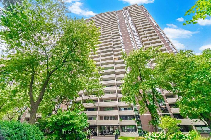 Property Photo: 40 Homewood Avenue 1104 ON M4Y 2K2