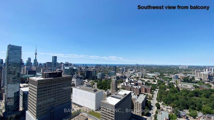 Property Photo:  955 Bay Street E 3904  ON M5S 2A2 