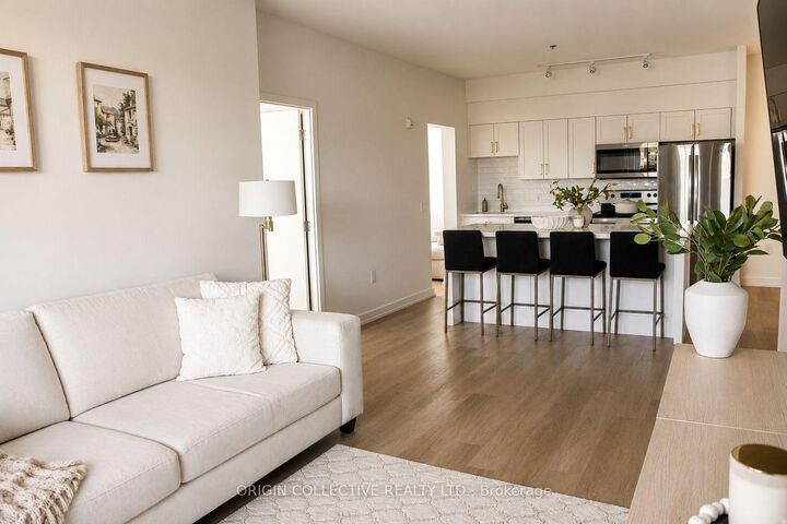 Property Photo:  430 Essa Road 206  ON L0M 1A0 