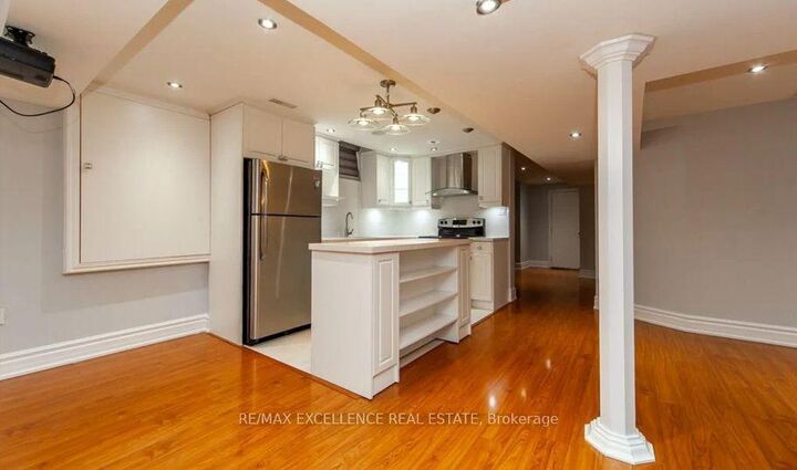 Property Photo: 3262 Crimson King Circle ON L5N 8M8