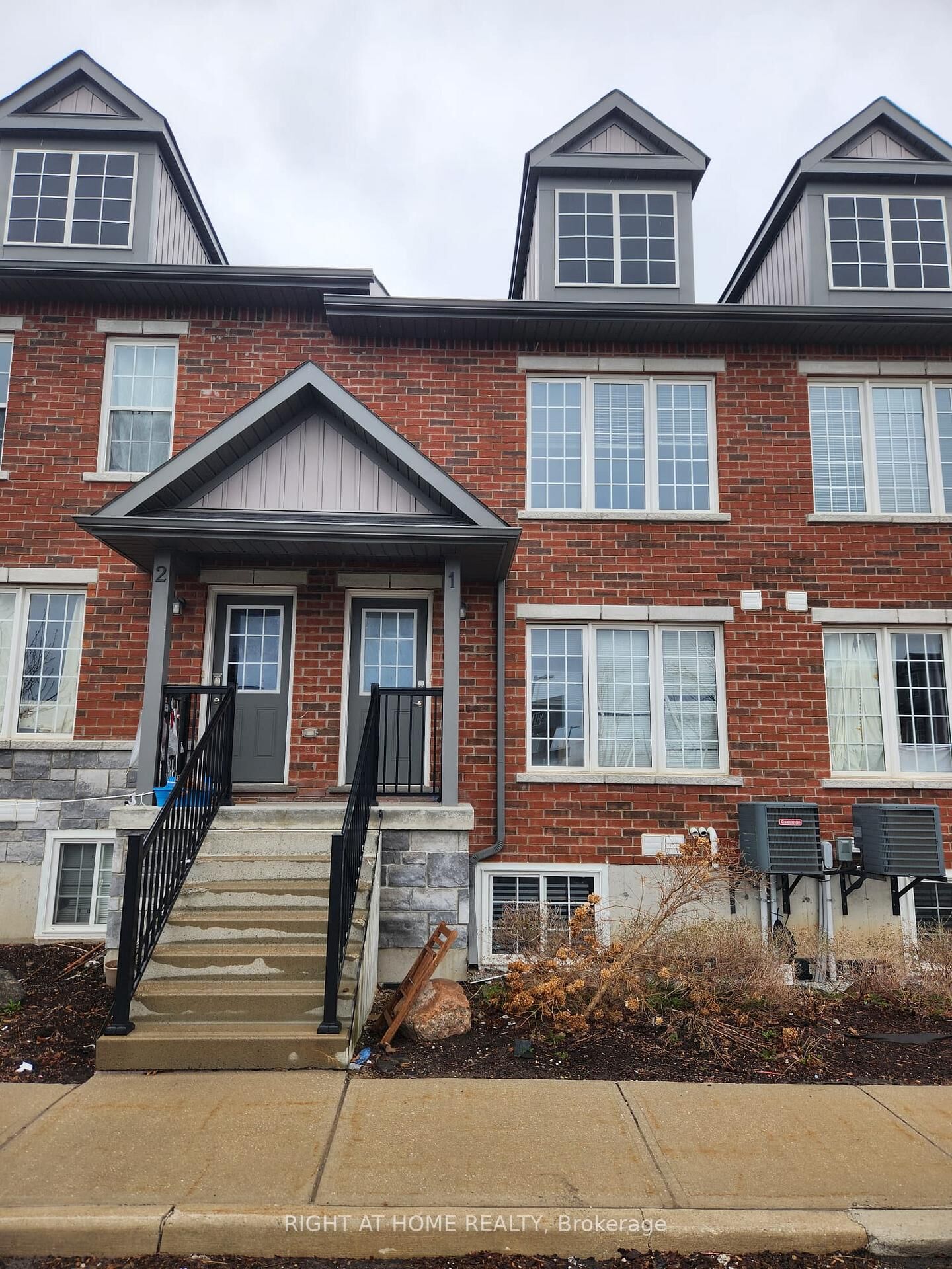 Property Photo: 246 Penetanguishene Road 1 ON L4M 7C2