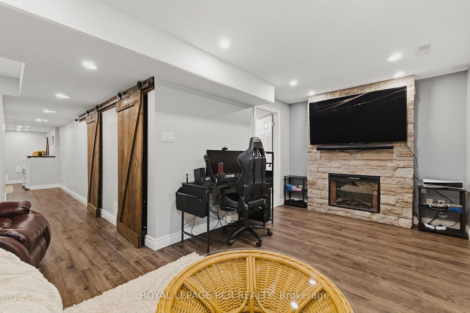 Property Photo: 117 Preston Drive ON L9W 2E7