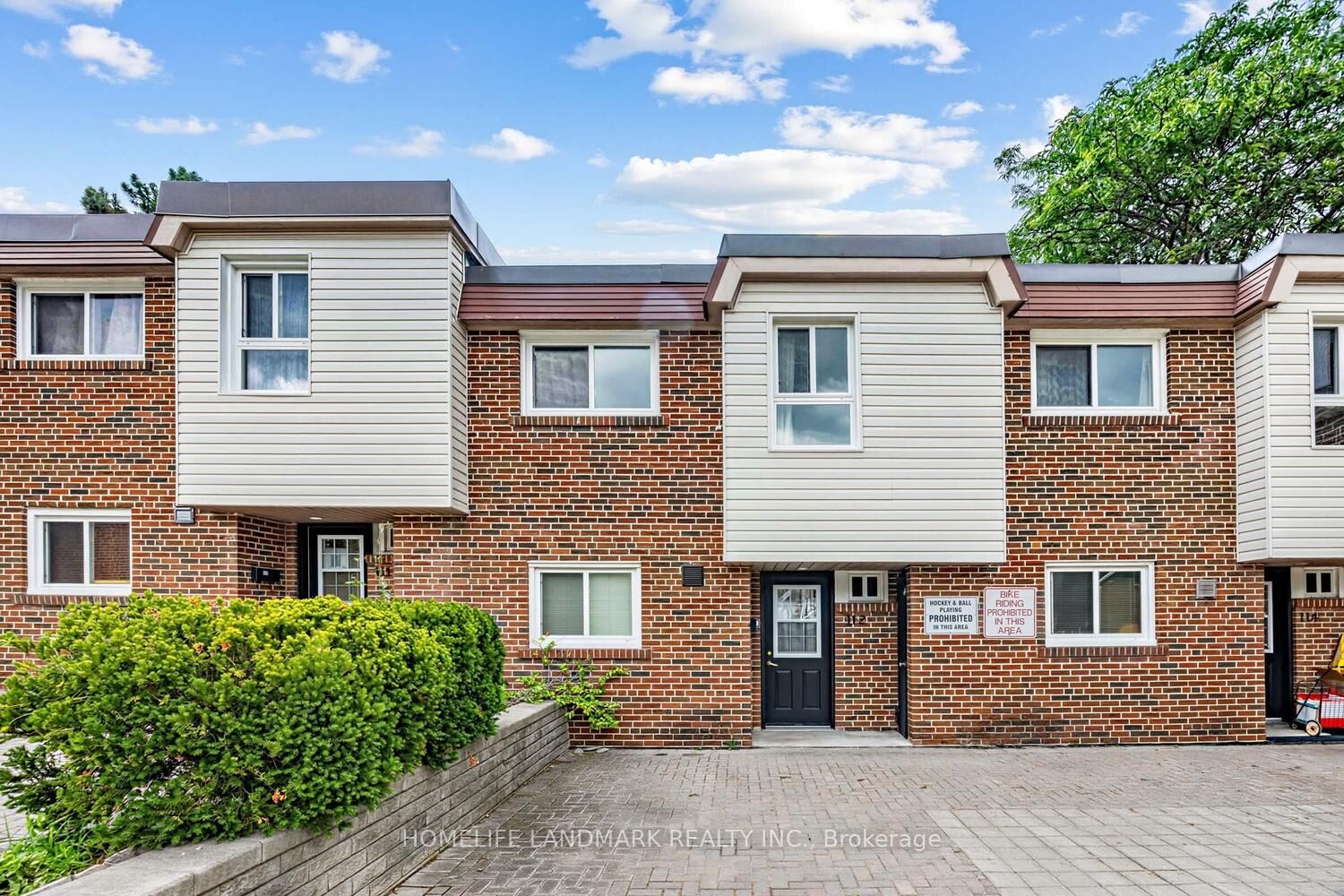 Photo de la propriété:  67 Godstone Road 112  ON M2J 3C8 