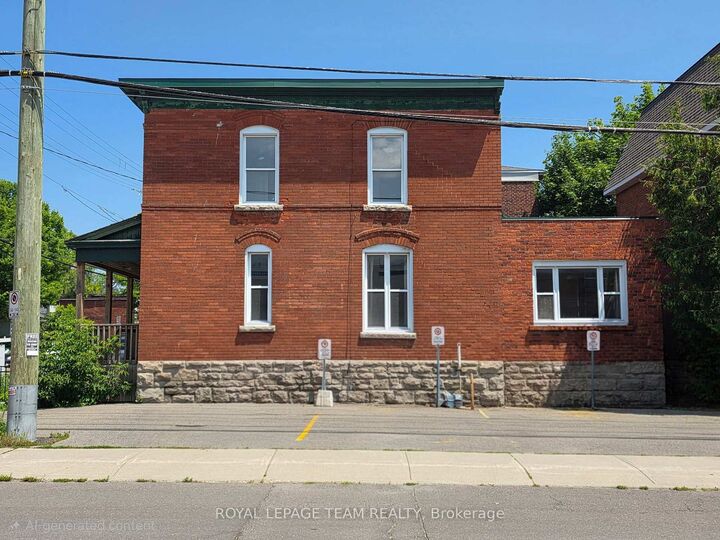 Property Photo: 498 Gladstone Avenue ON K1R 5N8