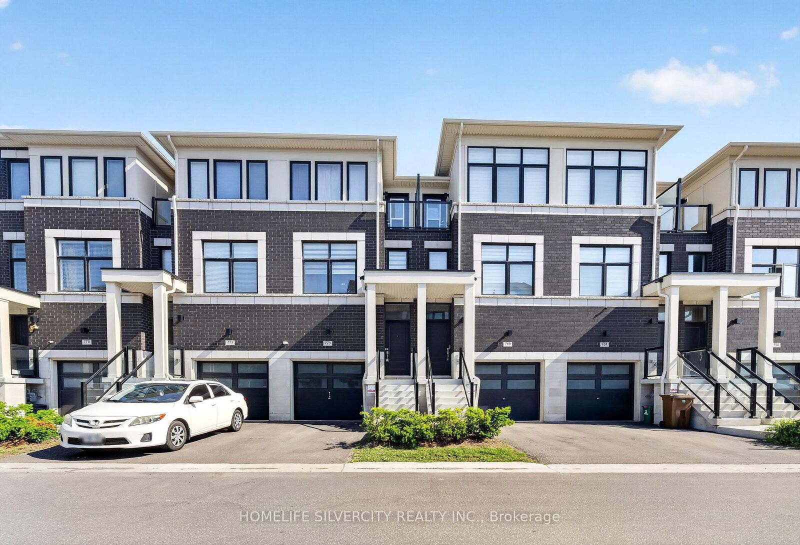 Property Photo:  771 Eddystone Path  ON L1H 0A7 