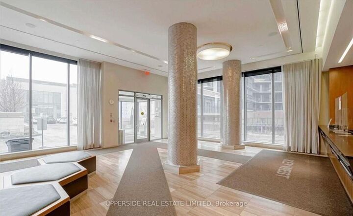 Photo de la propriété: 36 Park Lawn Road 703 ON M8V 0E5