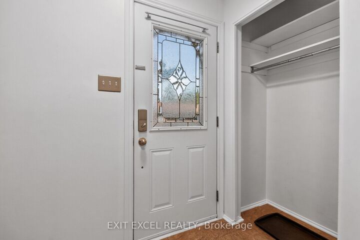 Property Photo: 283 McElroy Drive ON K2L 1Y3