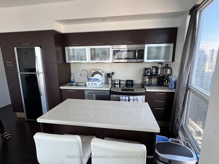 Property Photo: 386 Yonge Street 3807 ON M5B 0A5
