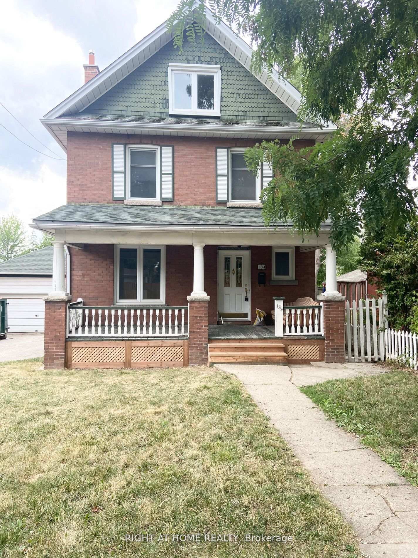 Property Photo:  184 Rosemount Avenue Main  ON M9N 3B9 