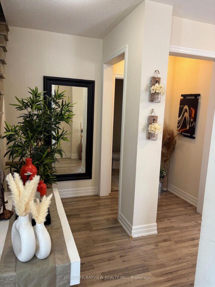 Property Photo: 43 Hutton Crescent ON L0M 1B6