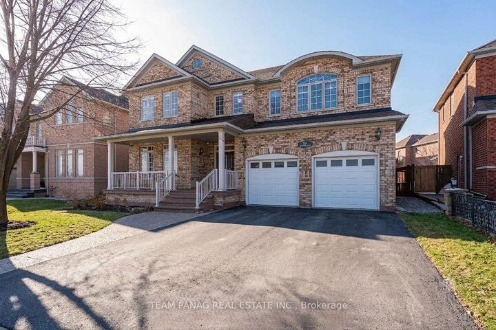 52 Mount Royal Circle — photo 1