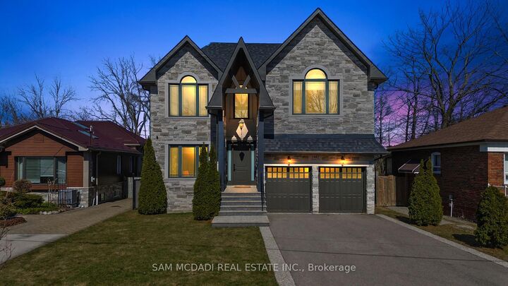 Property Photo: 1487 Myron Drive ON L5E 2N5