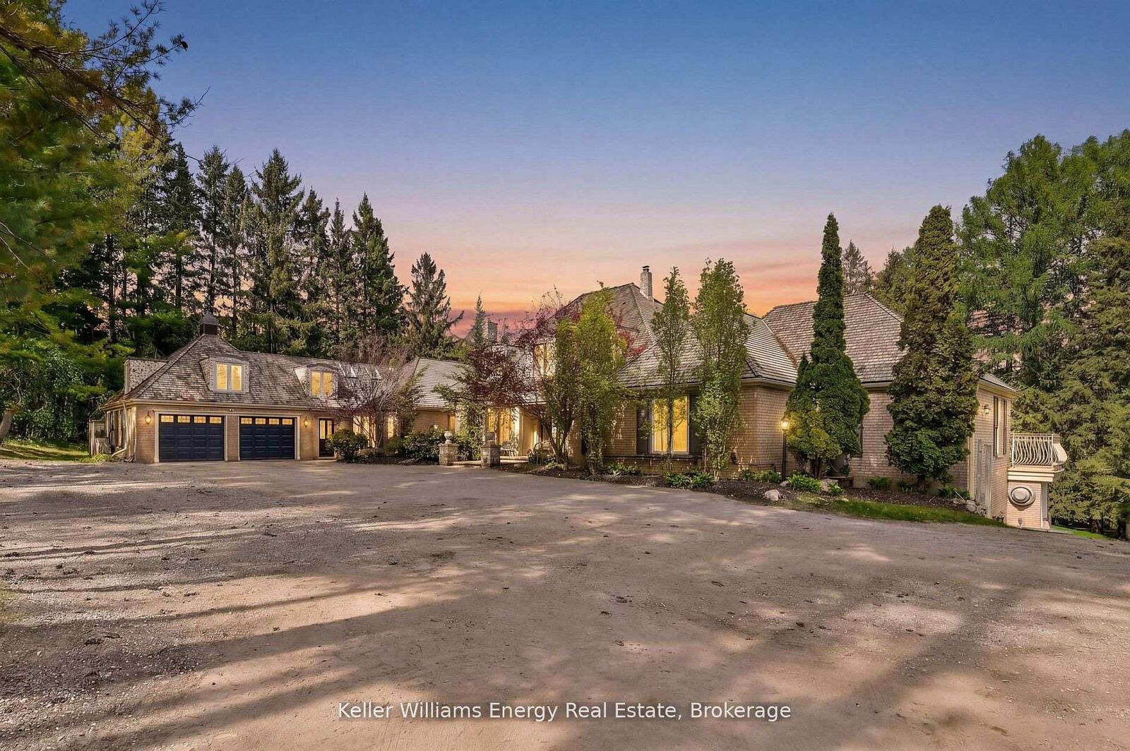 Property Photo: 7925 Cedarbrook Trail ON L1M 1L9