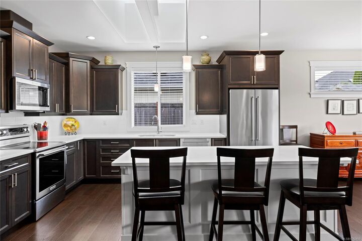 Property Photo: 269 Bramble St BC V9P 0E4