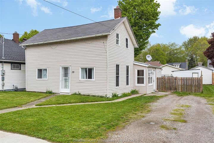 Property Photo: 39 McGeorge Street ON N0P 1A0