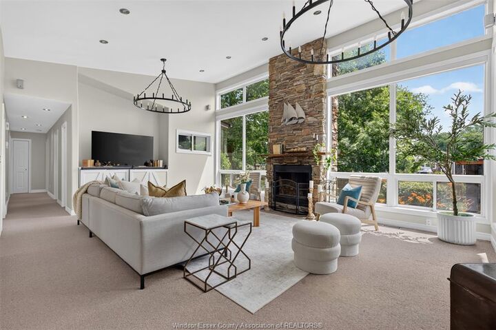 236 Deerbrook Drive — photo 1