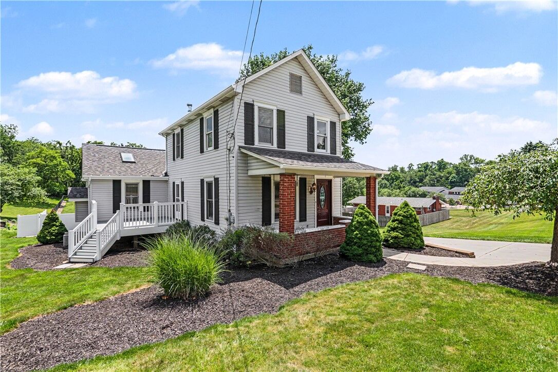 Property Photo:  2349 Rochester Road  PA 15237 
