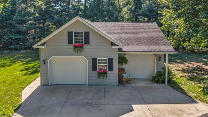 Property Photo:  1176 Meadow Spur Drive  OH 44333 