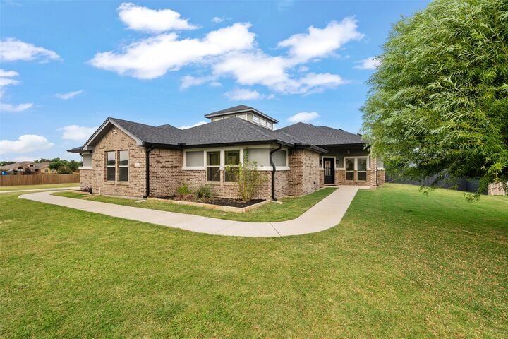 Property Photo:  9407 Bozon Hill Drive  TX 76571 
