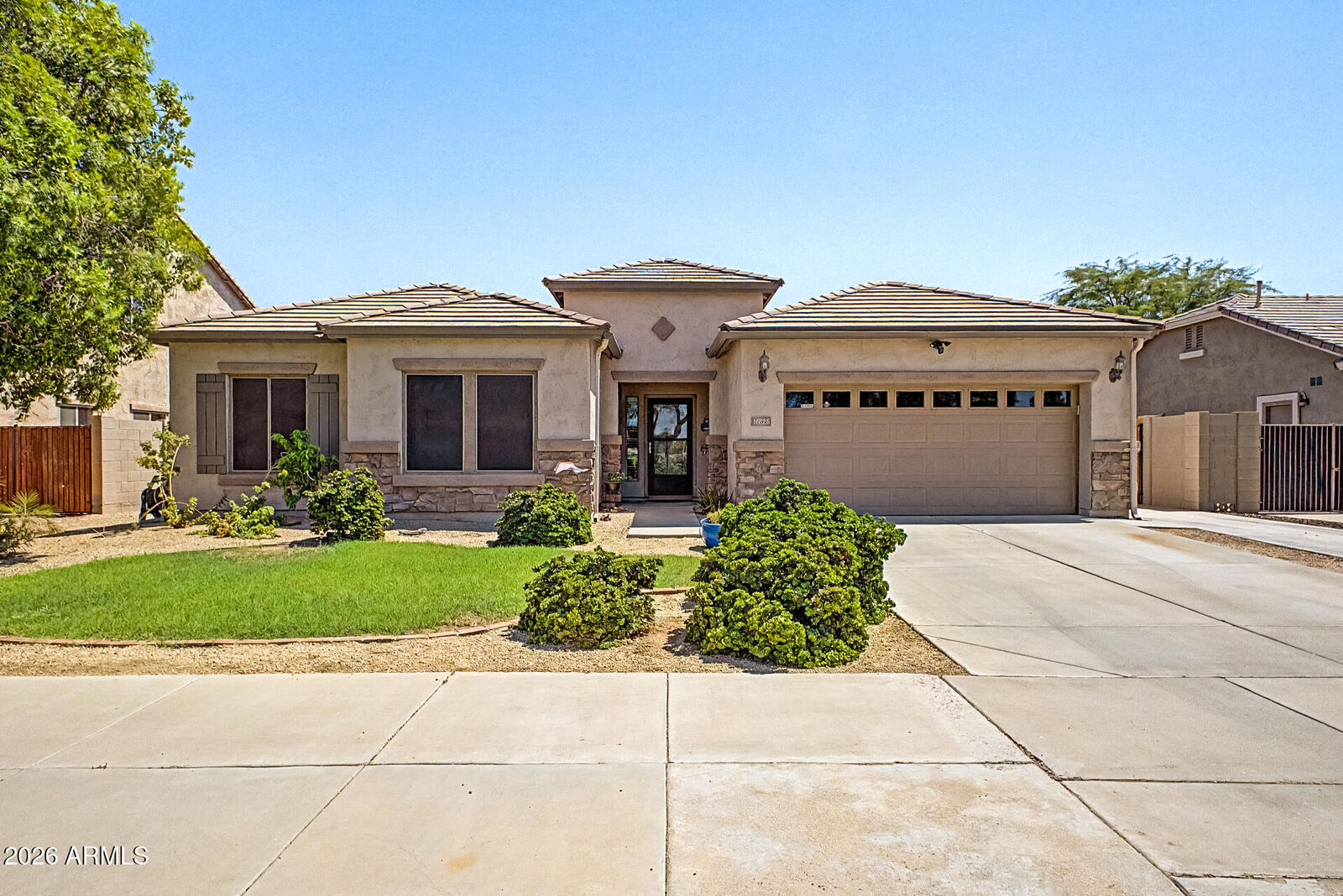 Property Photo:  16825 W Mohave Street  AZ 85338 