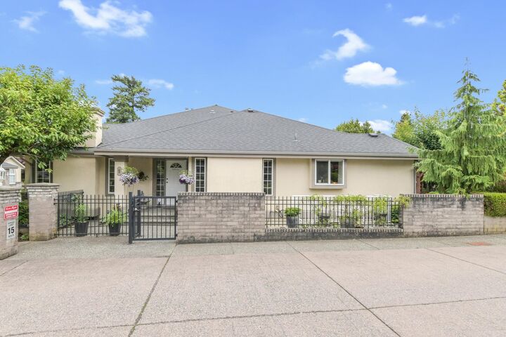 Property Photo:  32777 Chilcotin Drive 1  BC V2T 5W4 