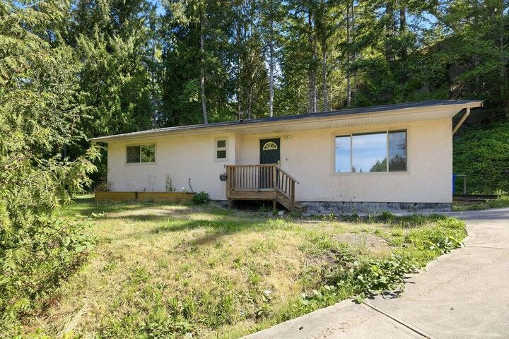 5754 Trout Lake Road — photo 1