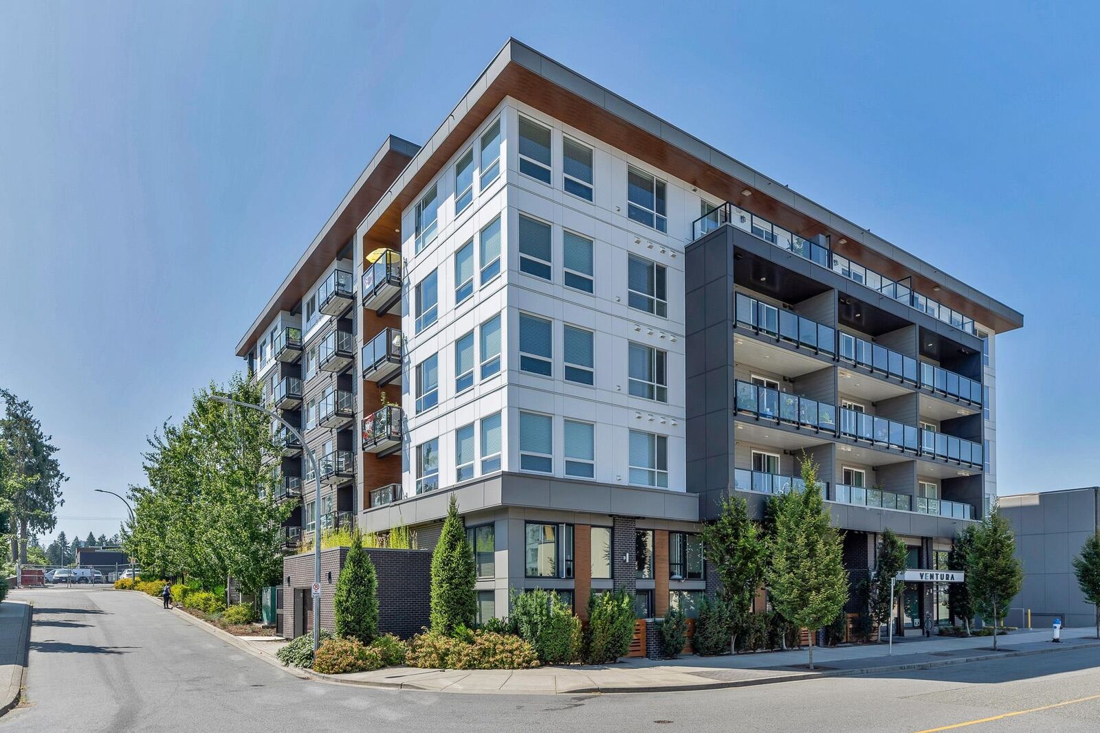 Property Photo: 32838 Ventura Avenue 405 BC V2S 0M5
