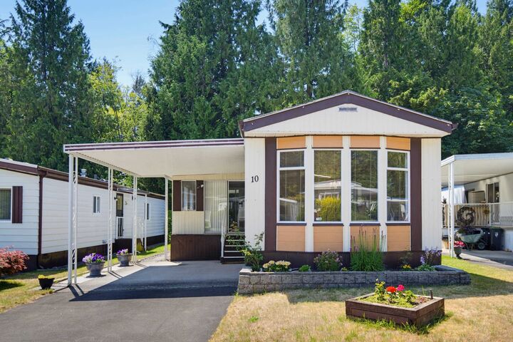 Property Photo: 2315 198 Street 10 BC V2Z 1Z1