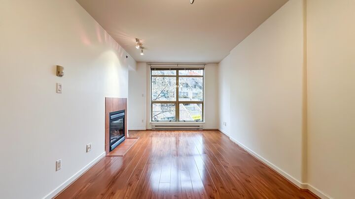 Property Photo: 819 Hamilton Street 511 BC V6B 6M2