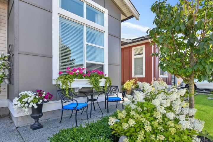 Property Photo: 46213 Hakweles Road 116 BC V4Z 0C5