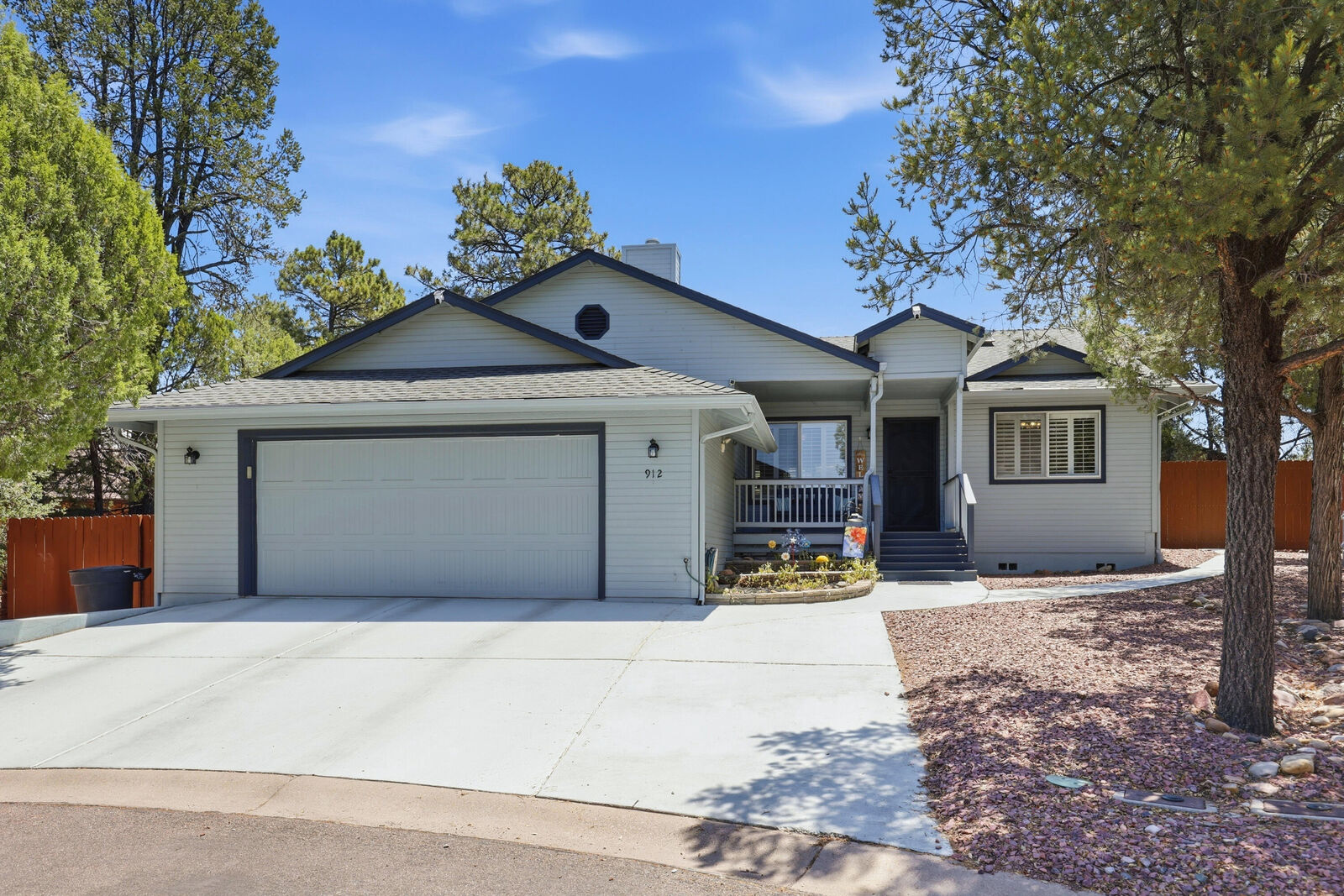 Property Photo:  912 W Wagon Trail  AZ 85541 