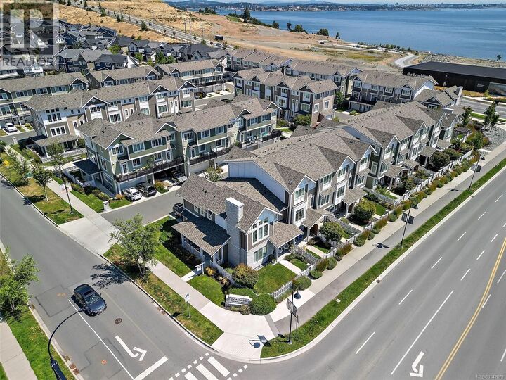 Property Photo:  3501 Dunlin Street 101  BC V9C 0P7 