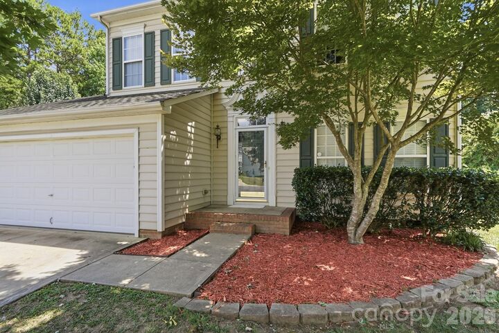 Property Photo:  1010 Hamstead Court  NC 28079 