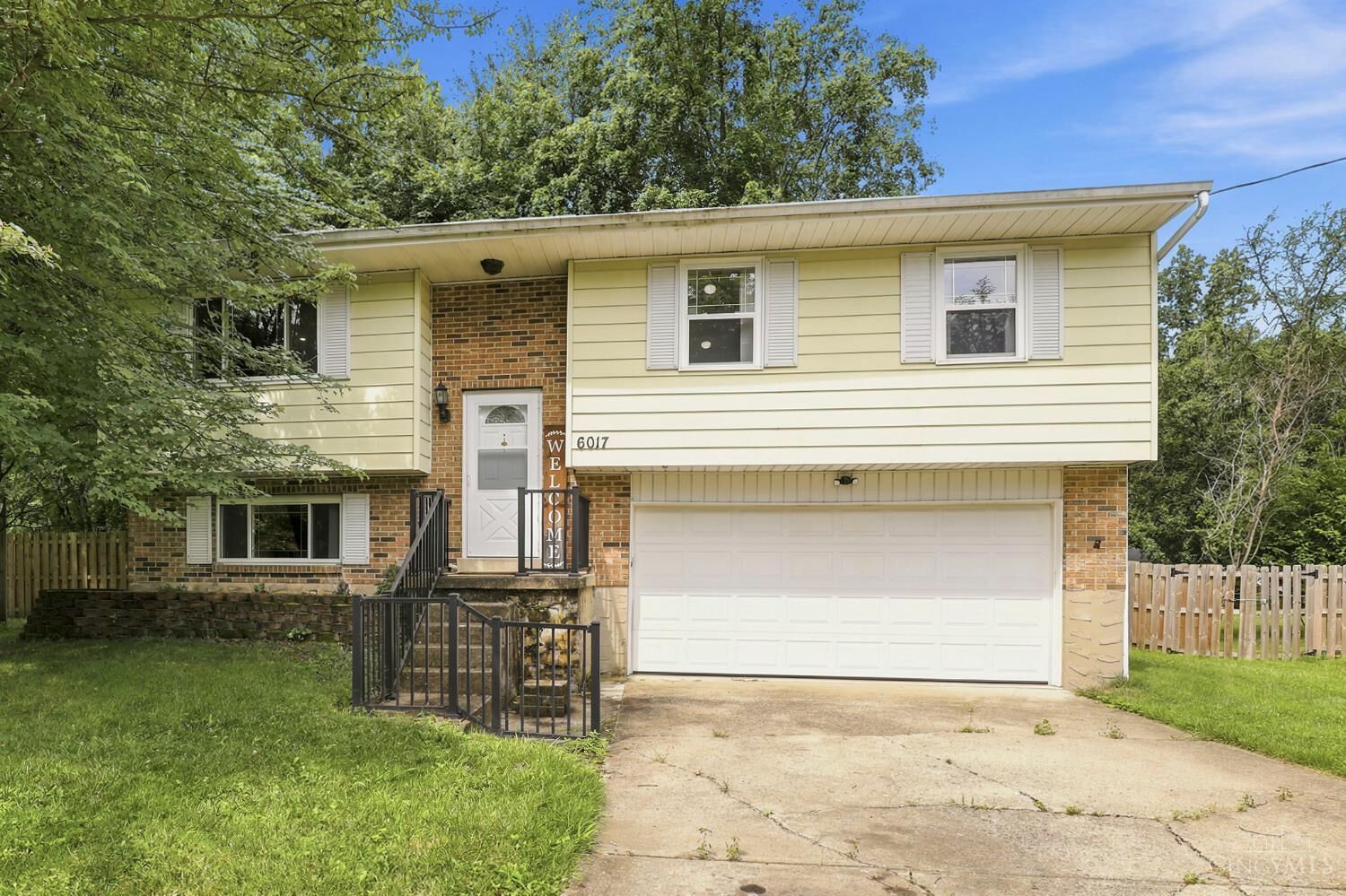 Property Photo:  6017 Grist Mill Court  OH 45150 