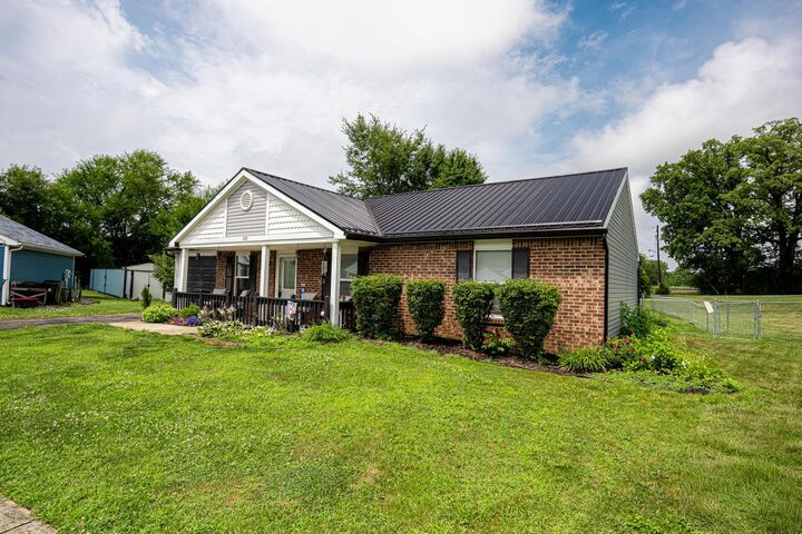 Property Photo: 105 Lowenstein Lane OH 43315