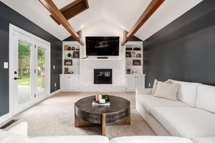 Property Photo: 7253 Fitzwilliam Drive OH 43017