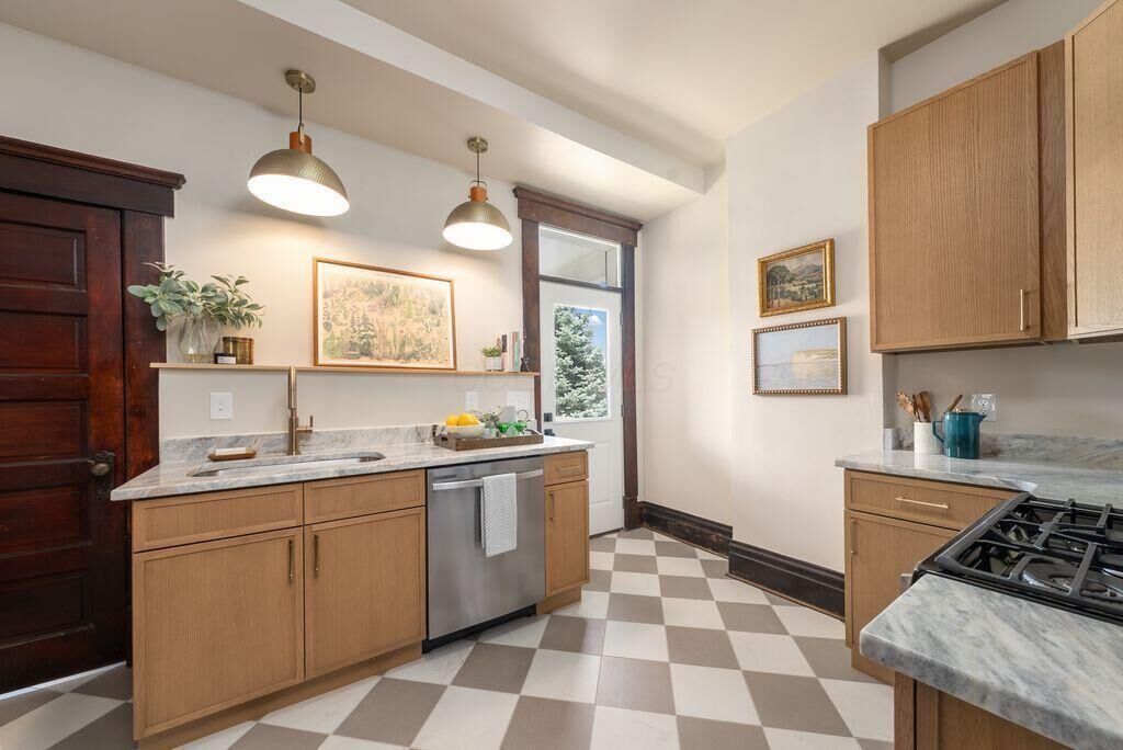 Property Photo:  1198 Fair Avenue  OH 43205 