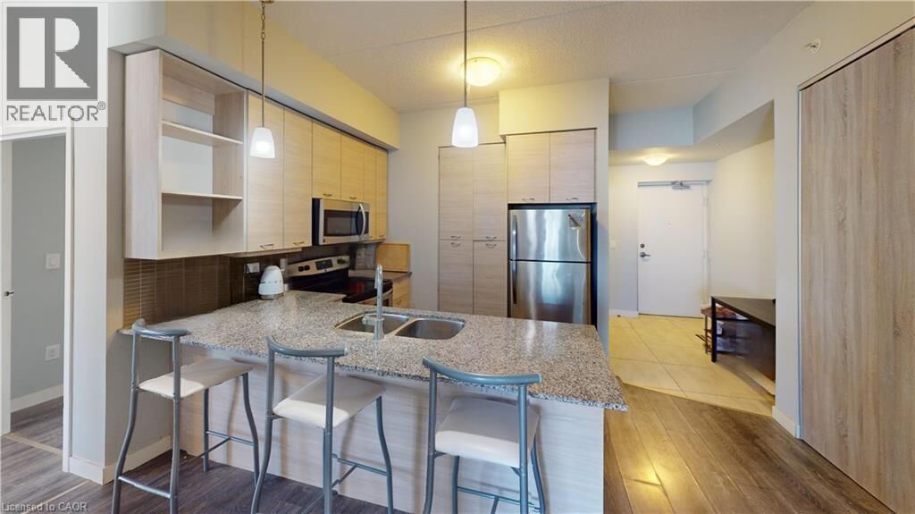 Property Photo: 318 Spruce Street 1505 ON N2L 0E9