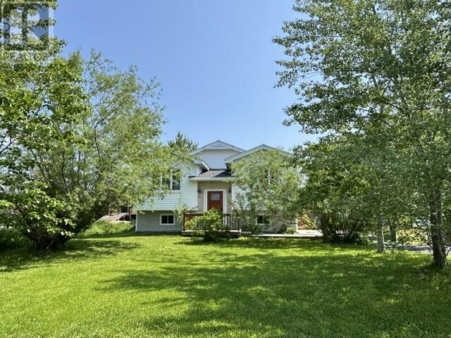 9 Brookfield Road — photo 1