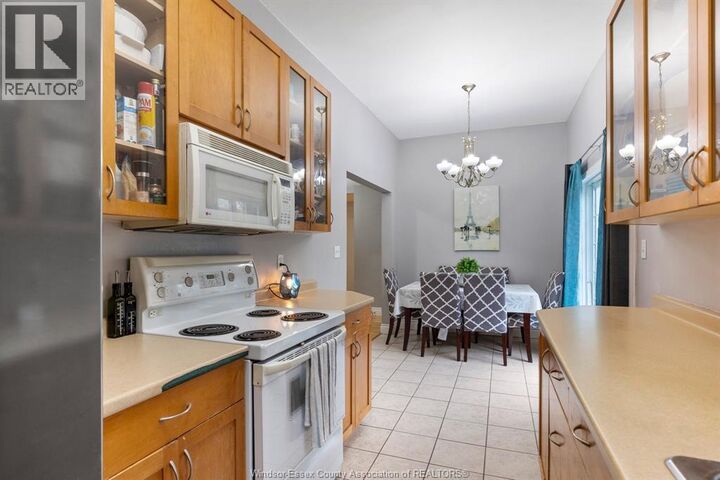 Property Photo:  576 Ducharme  ON N9G 1K4 