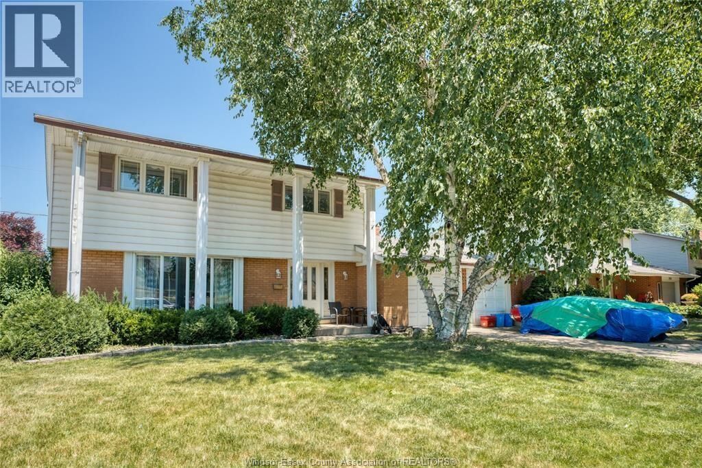 Property Photo: 2722 Sierra Drive ON N9E 2Y7