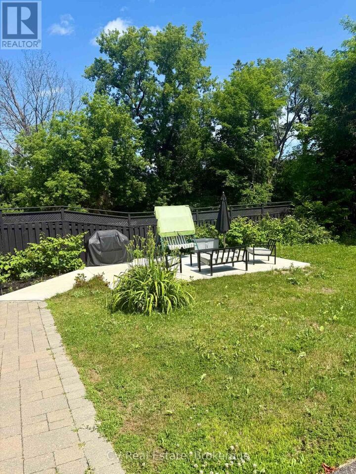 Property Photo: 2 Mahaffy Court 156 ON P1L 2A6