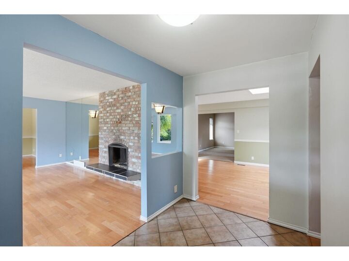Property Photo:  6520 Bradford Place  BC V4E 1G3 