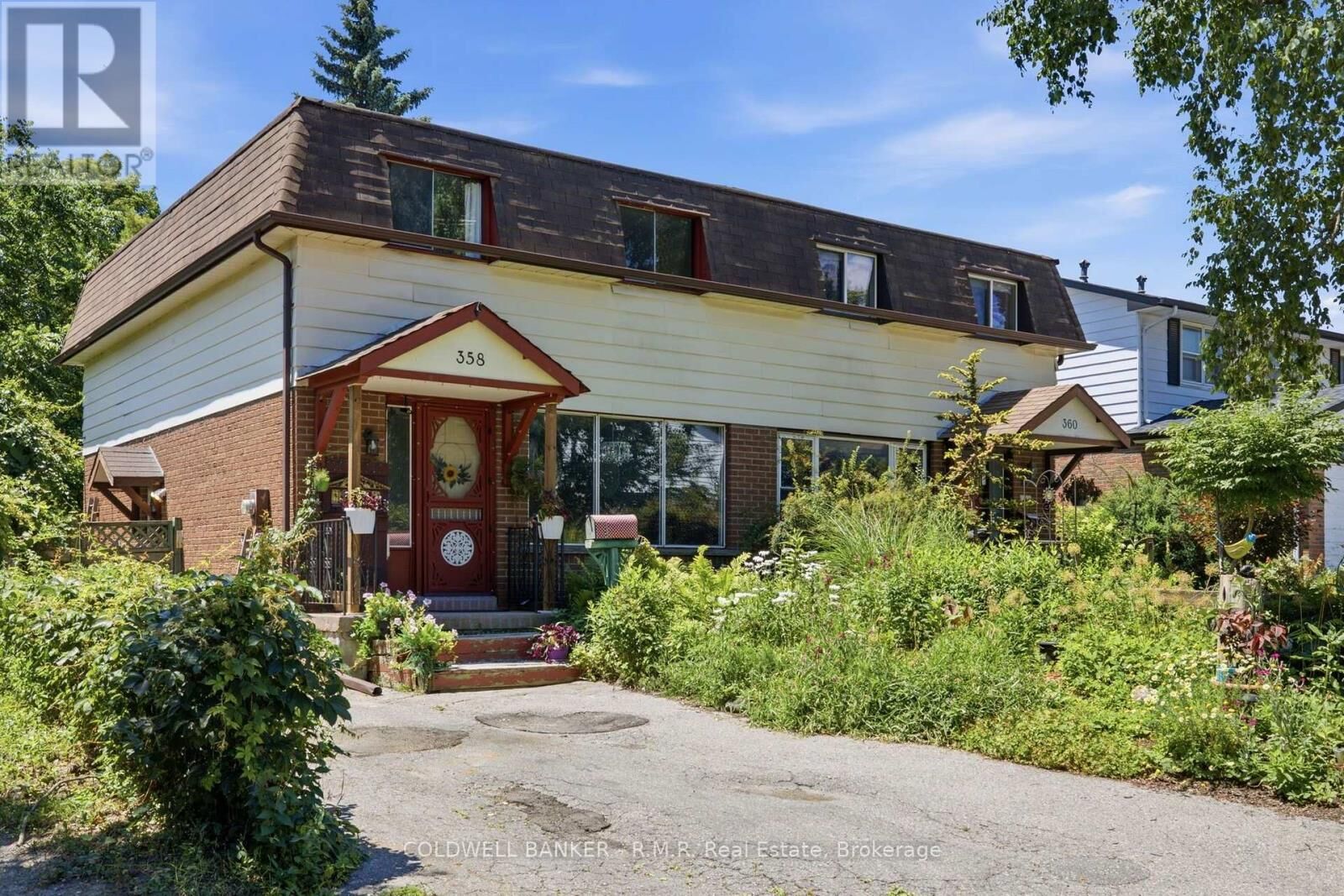 Property Photo: 358 Camelot Court ON L1G 6P7